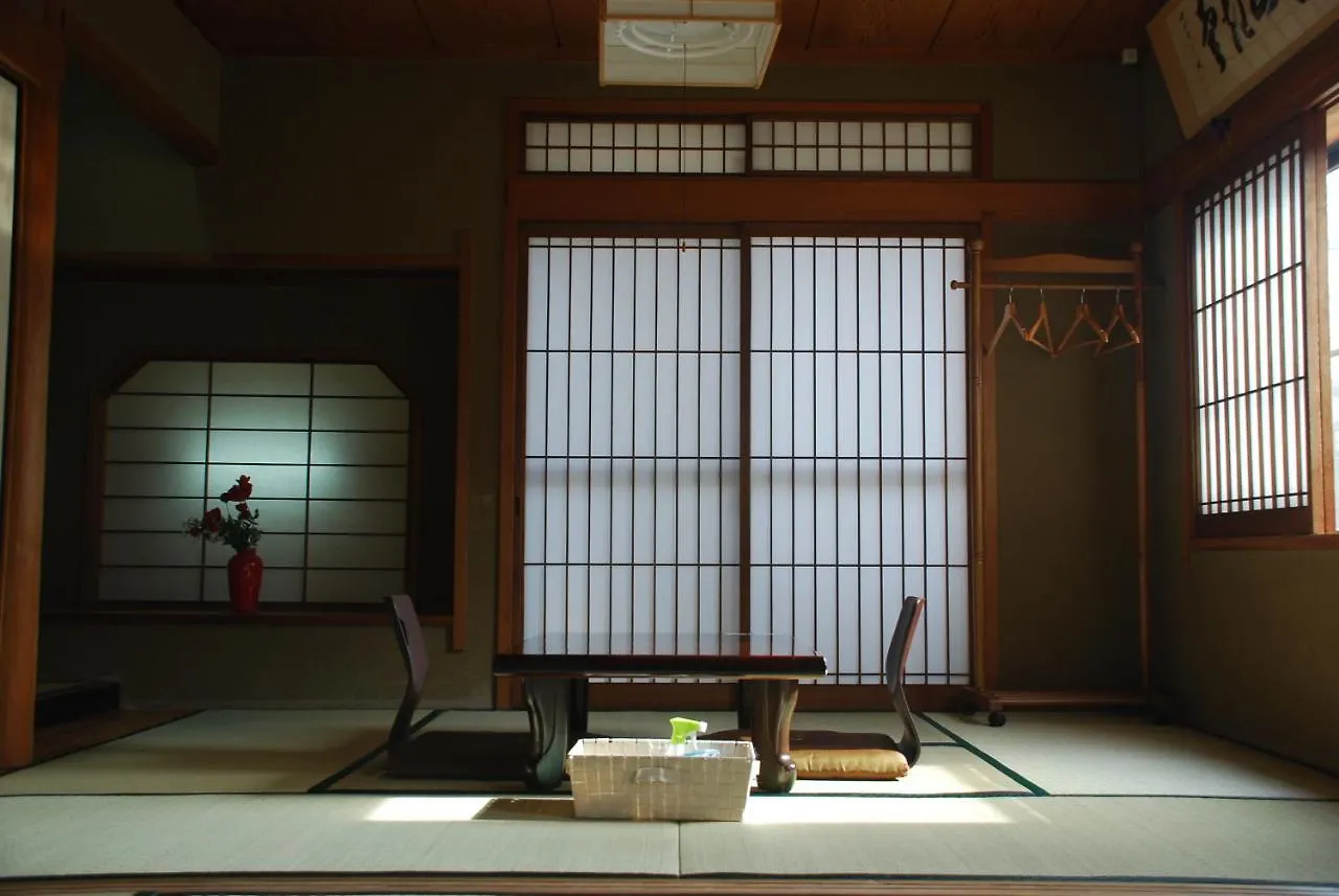 Tiny Guesthouse Umekoji 梅小路 Kyoto Maison d'hôtes